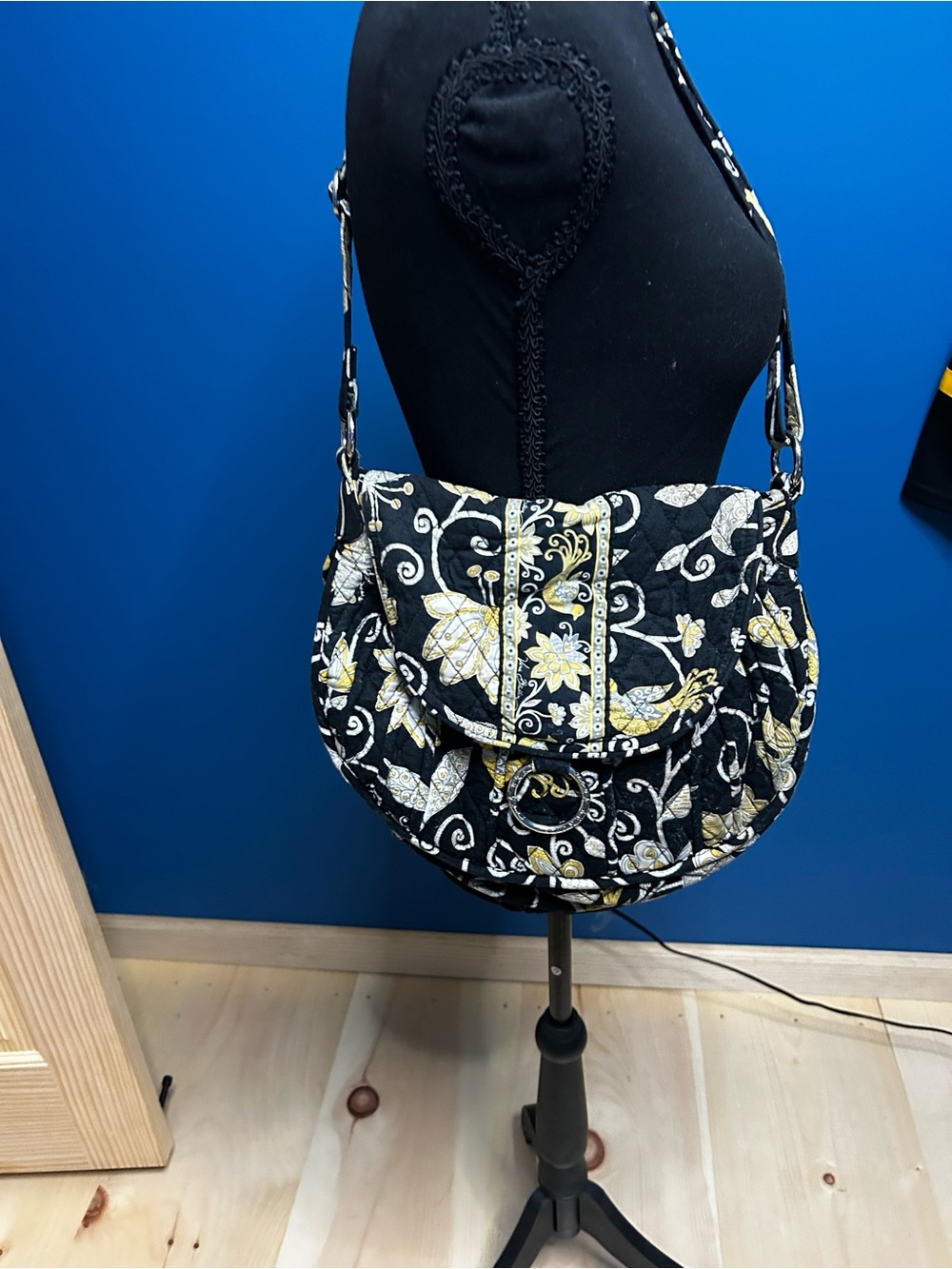 Vera Bradley Floral Crossbody Shoulder Bag - Black & Yellow, magnetic clasp